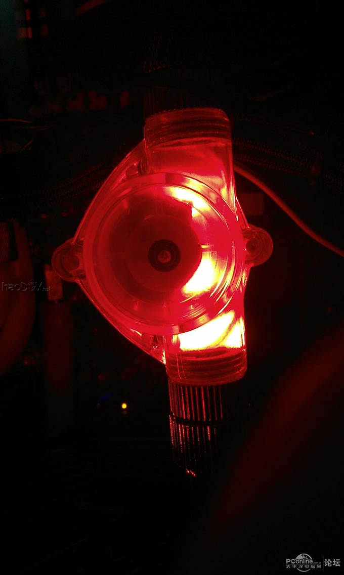 点击查看原图 终极 改装 魔兽V8机箱 自制水冷头