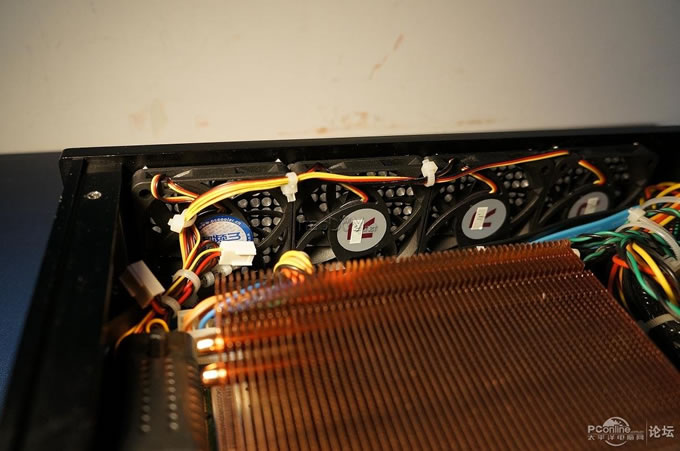 点击查看原图 DIY终极小机箱电脑主机~~