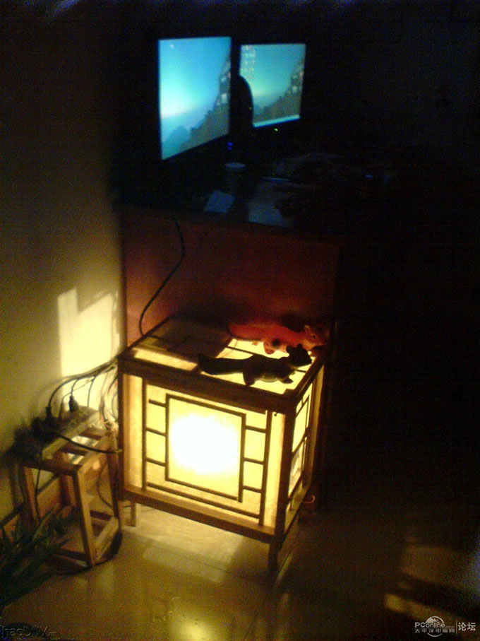 点击查看原图 一物多用,33.5元打造灯箱效果的木质电脑机箱