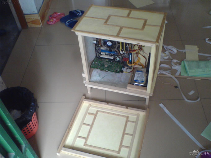 点击查看原图 一物多用,33.5元打造灯箱效果的木质电脑机箱