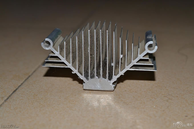 点击查看原图 超级暴力改造路由器散热器,超静音降温!!!!!