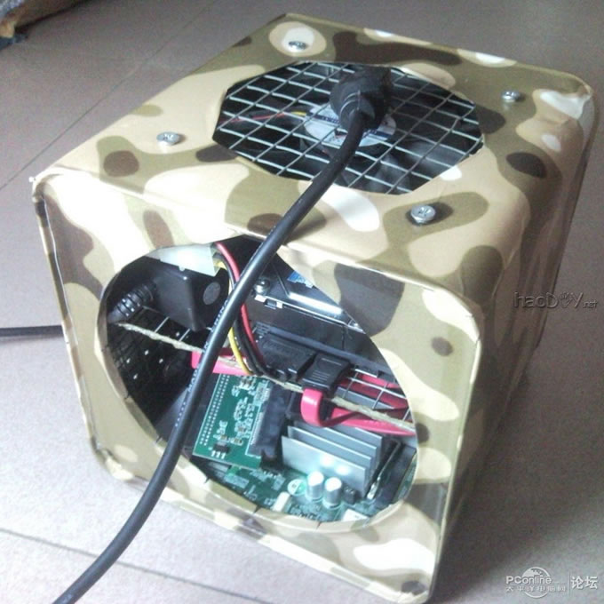 点击查看原图 软硬大改T5710瘦客户机,废旧饼罐改造电脑机箱,30W节能迷彩下载