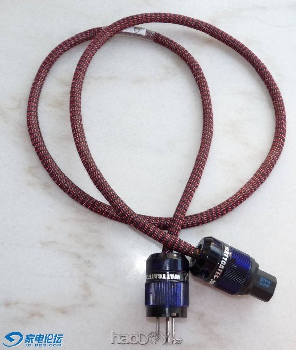 1.jpg 丹麦Jensen 99.997%银线制作电源线,既有银的高贵、通透,有铜的