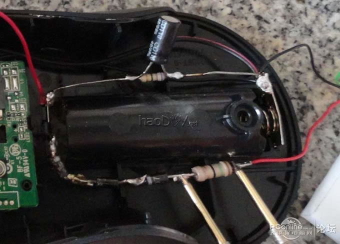 点击查看原图 无聊,将垃圾佬那收回来的无线鼠标diy制作改成USB充电的..