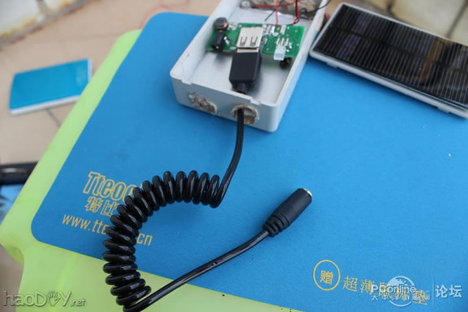 µã»÷²é¿´Ôͼ DIYСÐÍÌ«ÑôÄÜµç³Ø°å³äµçÕ¾