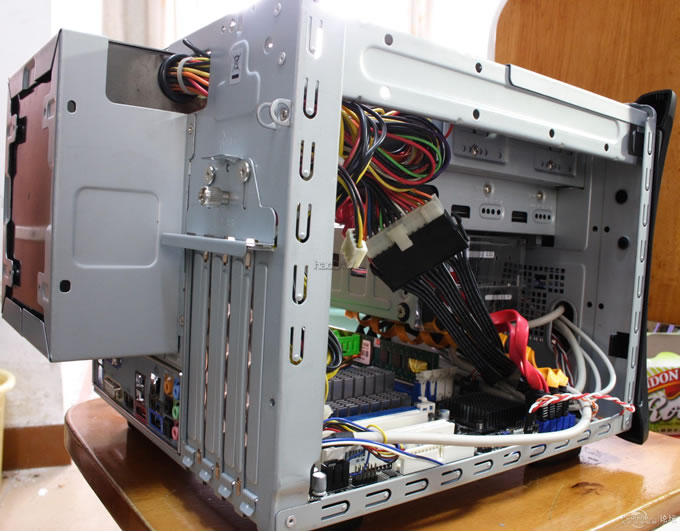 点击查看原图 私家PC系统局部show图~家庭小型服务器+客厅HTPC+学校下载机