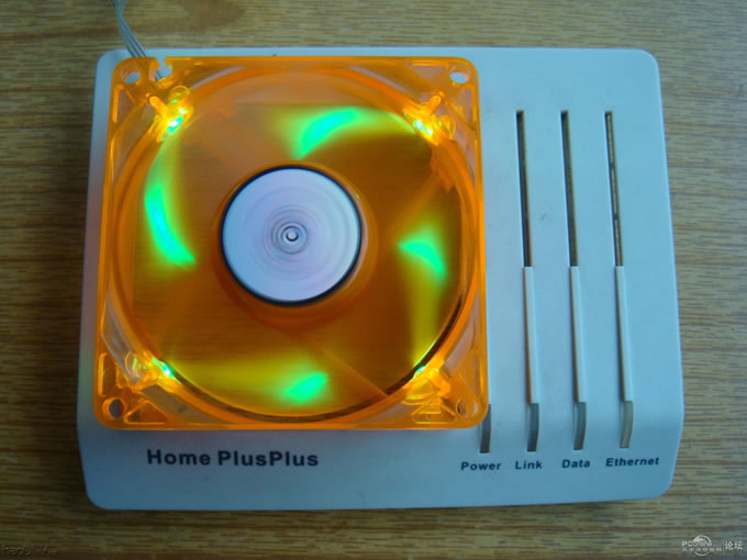 点击查看原图 为了让网络更稳定 我决定为moden和路由器加强散热器架