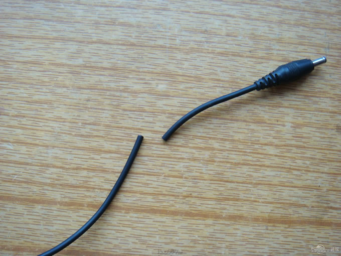 点击查看原图 为了让网络更稳定 我决定为moden和路由器加强散热器架