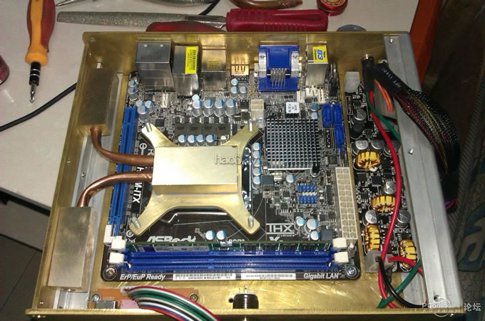 点击查看原图 DIY超MINI,零噪音HTPC 电脑