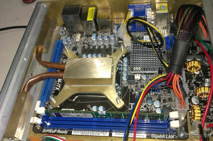 点击查看原图 DIY超MINI,零噪音HTPC 电脑