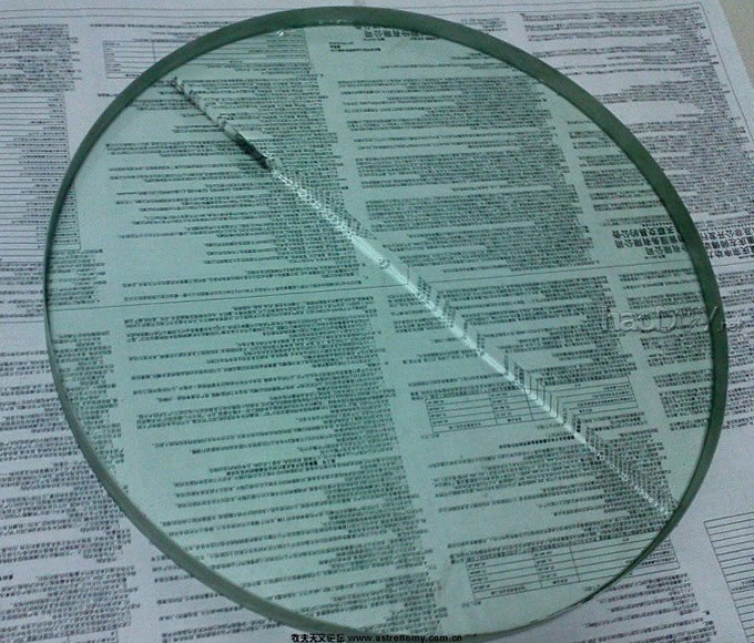 爆裂了.jpg 直径22.7 f80.5CM牛反兼卡式天文望远镜