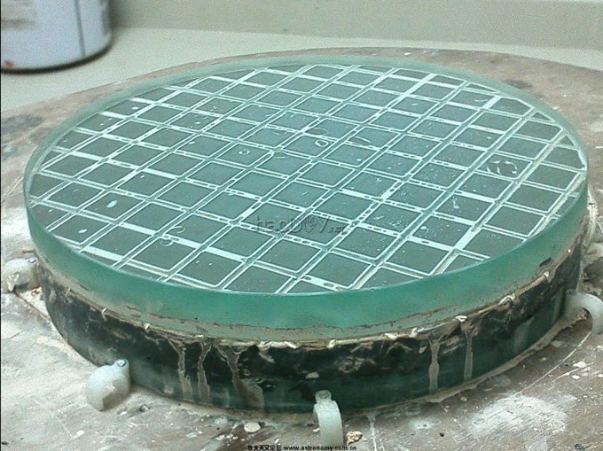 22.7厘米牛反抛光模.jpg 直径22.7 f80.5CM牛反兼卡式天文望远镜