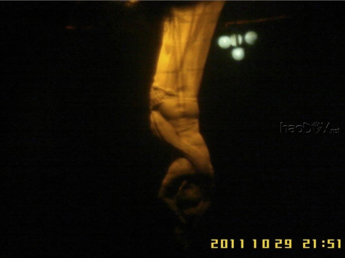 22.7马卡霓虹灯测试图4.jpg 直径22.7 f80.5CM牛反兼卡式天文望远镜