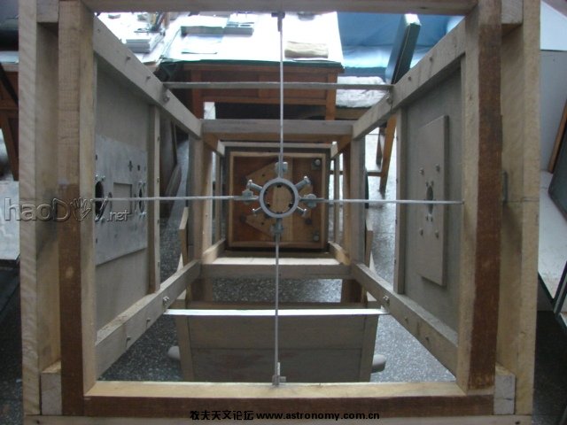 DSC01470.JPG 自制12英寸口径木质构架天文望远镜