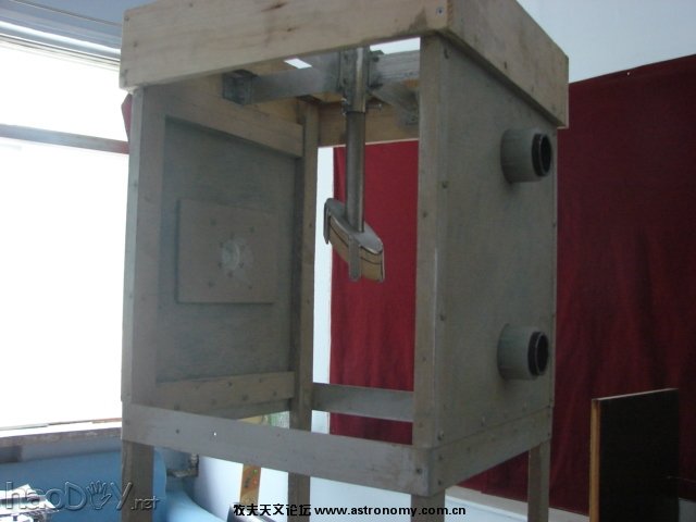 DSC01462.JPG 自制12英寸口径木质构架天文望远镜