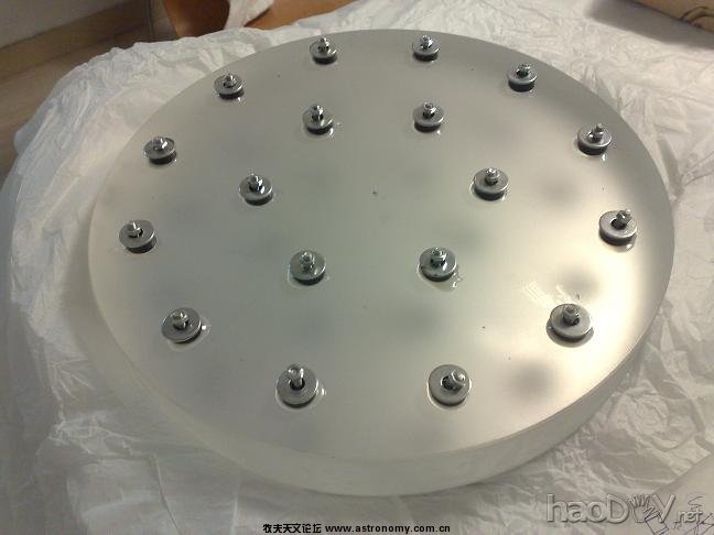 装上拉栓.JPG 全衍架结构无遮挡牛顿反射式天文望远镜开工