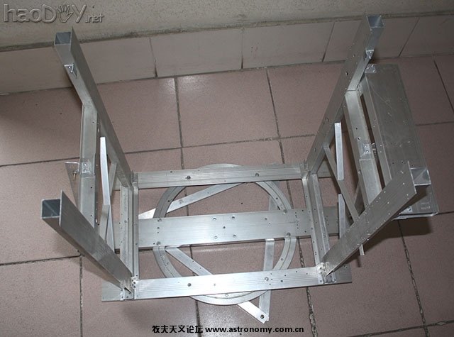 001.jpg 纯手工打造大牛顿反射式天文望远镜--X型镜筒DOB支架