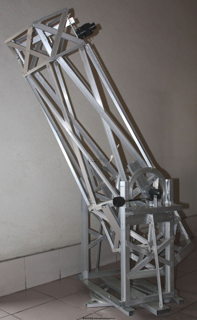 003.jpg 纯手工打造大牛顿反射式天文望远镜--X型镜筒DOB支架