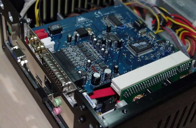 ×°ÁËһ̨µÍµ÷¶øÓÖÉÔÌØ±ðµÄPCHIFIСÖ÷»ú