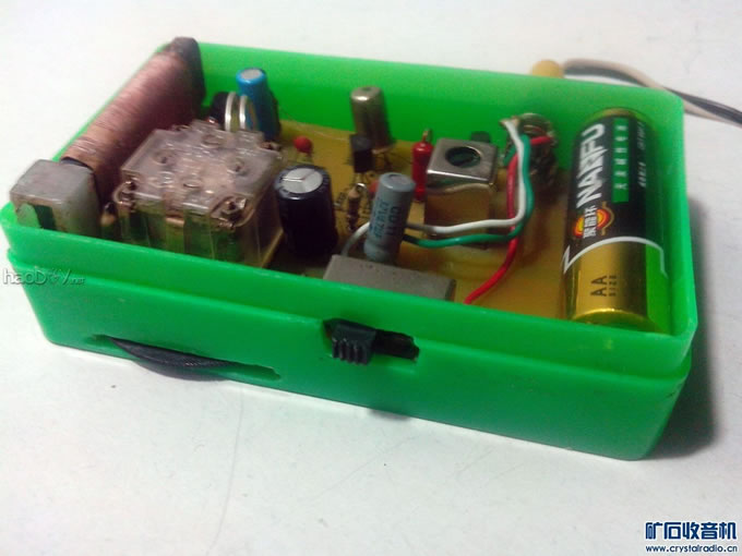 机芯装入小塑料盒中2.jpg 简易FM/AM两波段收音机diy制作