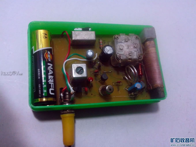 机芯装入小塑料盒中1.jpg 简易FM/AM两波段收音机diy制作