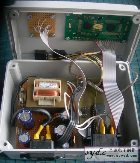 AVR_DDS_signal_generator_inside_V2_0.jpg AVR单片机的DDS信号发生器V2.0-正弦波-方波-锯-三角形-心电图和