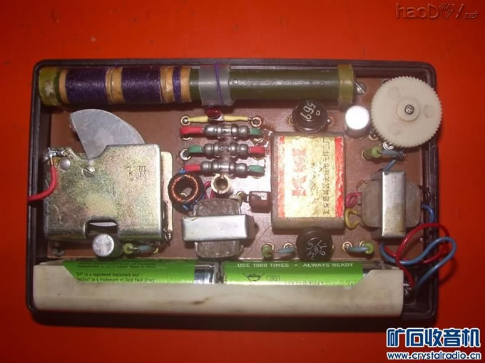 北京无线电器件研究所出品的J级3AK22放大倍数为80是65年11月,比我都大了十几岁,老革命为了俺的两管机您就受 ... DIY怀旧两管收音机,让大家见笑了