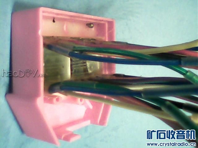 5-2把50长16芯排线依次焊接在点阵屏脚位上并套上绝缘套管2.jpg 5-2把50长16芯排线依次焊接在点阵屏脚位上并套上绝缘套管2.jpg