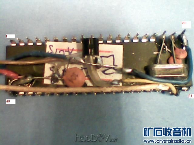 6-4按电路图晶振接18 19脚,温度传感器接40 21 20脚,0.1uf接40 20脚,蜂鸣器负接20 正.jpg 6-4按电路图晶振接18 19脚,温度传感器接40 21 20脚,0.1uf接40 20脚,蜂鸣器负接20 正.jpg