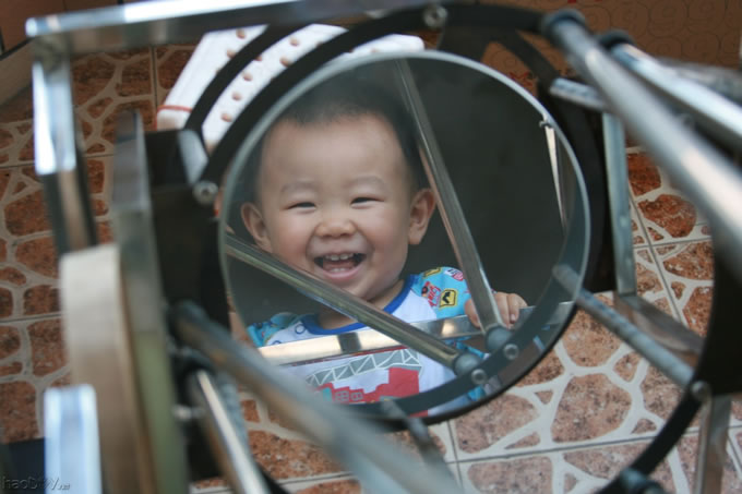 IMG_0049.JPG 300MM DOB牛顿反射式天文望远镜即将完工-840K摄月测试