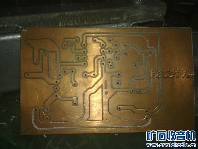 20120908283.jpg 发一个钻pcb的高精度台钻