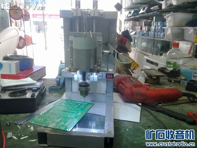 20120913291.jpg 发一个钻pcb的高精度台钻