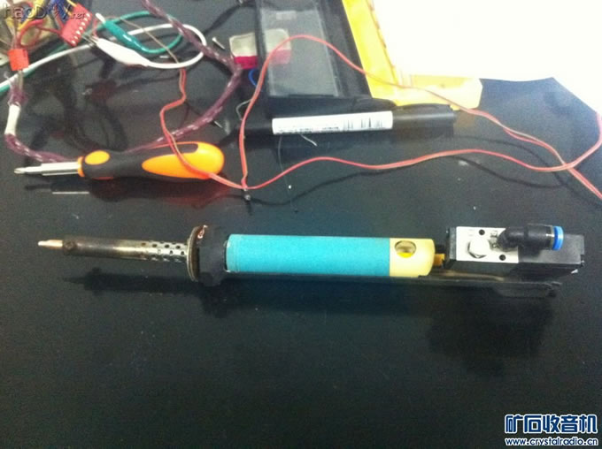 05.jpg 修旧利废制作电动吸锡器