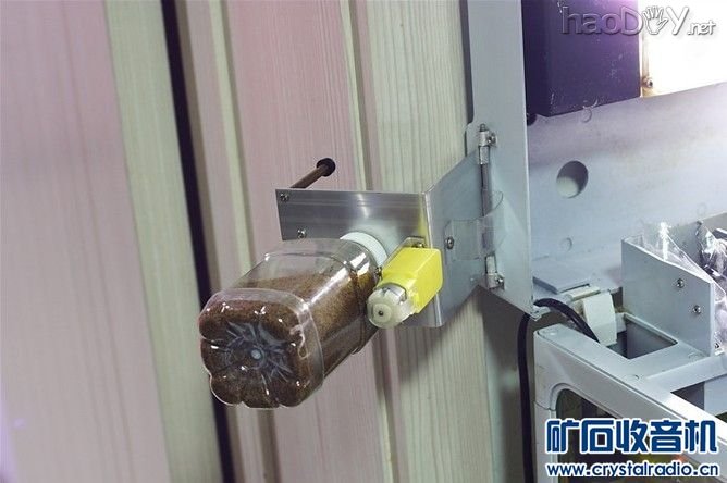 未命名4.jpg 自动喂食喂鱼器 —— PLC作品