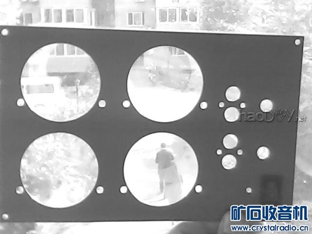 1.25V - 20V˫·ȶȿɵֱѹԴ