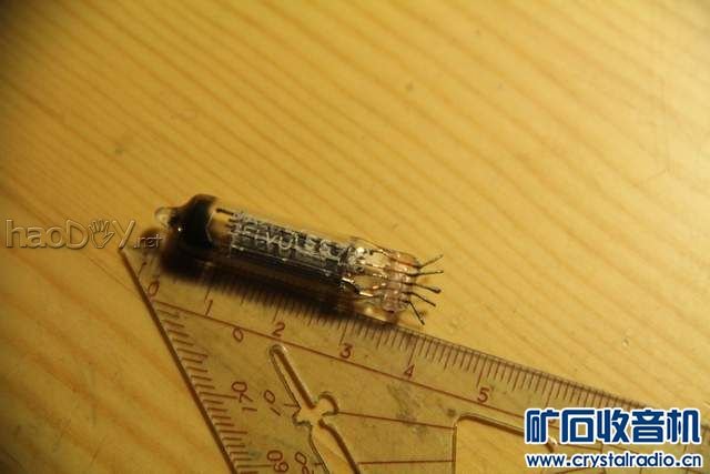 IMG_1806.JPG 超小型管单灯再生式短波收音机