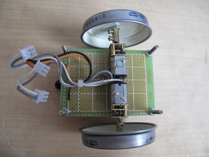微型机器人系列-模拟计算机循线小车 附视频
