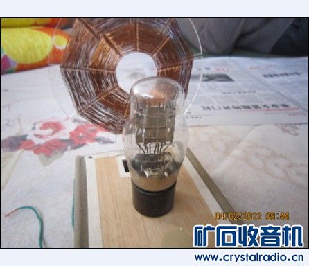 V3CD(JF`}_YENLR5N0H~[0W.jpg 永不磨灭的30单管电子管收音机