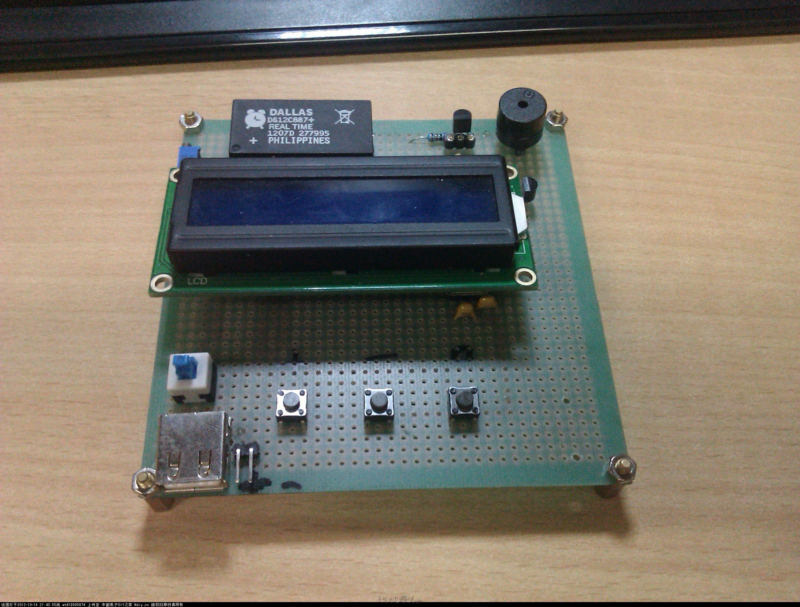 IMAG0647.jpg 1602液晶精确显示时钟