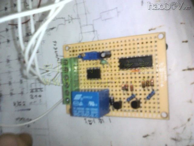 IMG_20120816_151819.jpg DIY  安装在车上的led爆闪雾灯