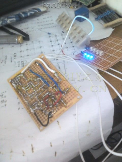 IMG_20120816_151651.jpg DIY  安装在车上的led爆闪雾灯