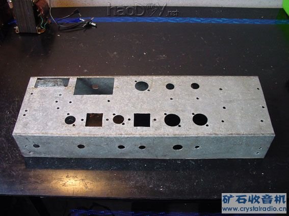 用1毫米厚的镀锌板作地盘 用1毫米厚的镀锌板作地盘