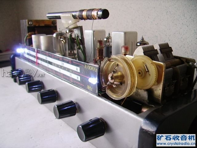 拉线机构 红灯711电子管收音机