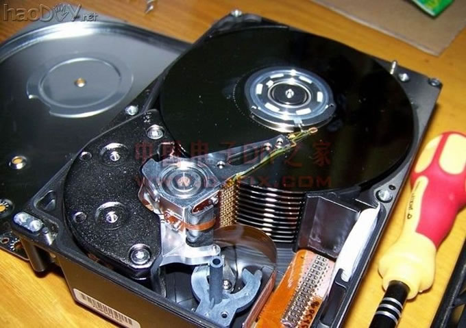 1.jpg 藏在硬盘里的LM1876功放