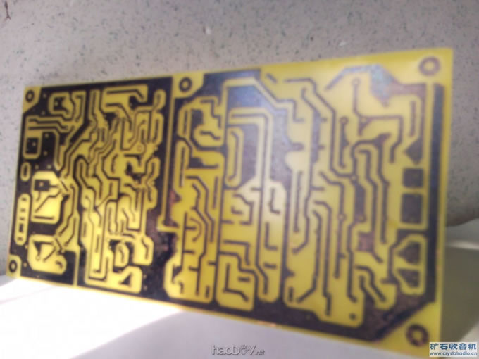 已腐蚀好的主板2.jpg 已腐蚀好的主板2.jpg