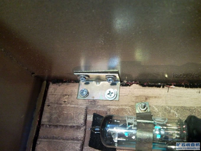 机壳内部紧固件2.jpg 机壳内部紧固件2.jpg