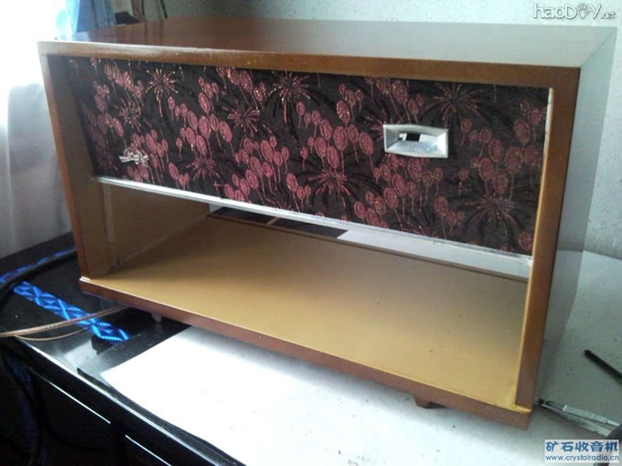 机壳面板安装1.jpg 机壳面板安装1.jpg