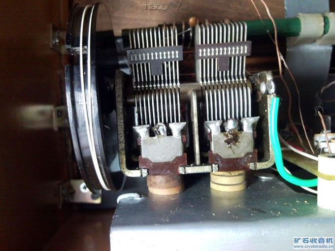 可变电容器的防震胶垫.jpg 可变电容器的防震胶垫.jpg