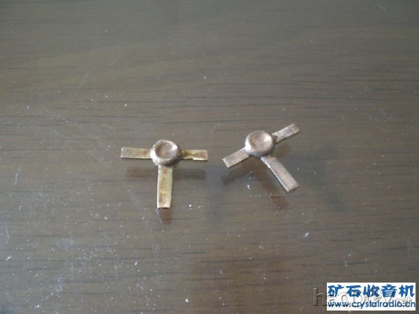 CIMG3925.JPG 用老元件和高仿元件制作的矿石收音机