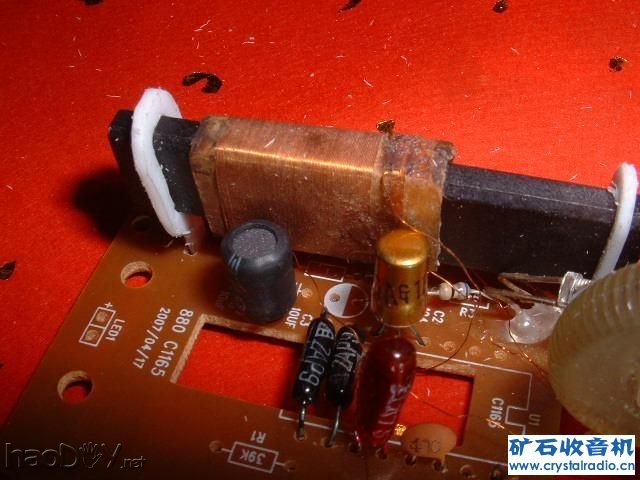 用原来的孔上零件,3AG1,2AP9,电阻,电容等 用原来的孔上零件,3AG1,2AP9,电阻,电容等